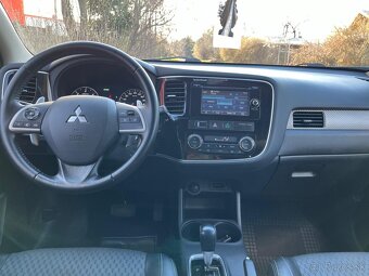 Mitsubishi Outlander 2.2 DI-D Intense+ A/T - 9