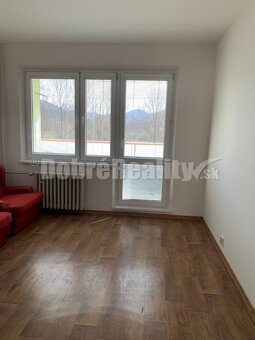 Predaj - Slnečný 4 izbový byt na skvelom mieste v Zakvášove  - 9