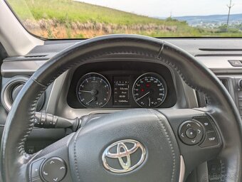 RAV4 2.0 l benzin 4x4 - 9