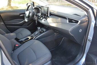 Toyota Corolla 1.5 - benzín - automat - 95 600 km - SR - 9