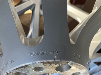 R18 zimná sada 5x112 na VW Touareg - 9