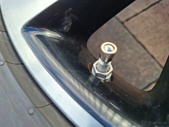 Originálne hliníkové disky Nissan R18, 5x114,3 - 9