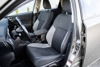 Toyota Auris Touring Sports 1.6 Valvematic, 97kW (2017) - 9