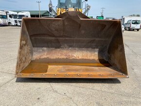 LIEBHERR 2015 VIN 291 - 9