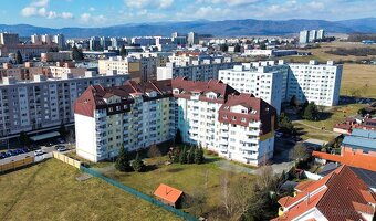 REZERVOVANÉ 2 izbový byt s pekným výhľadom v - 9