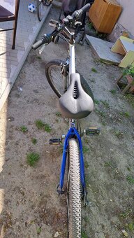 Dobrý deň mam bicykel horski na predať a môžme vimenit a tel - 9