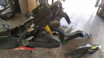 Predám skúter Aprilia - 9