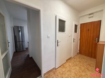 2 a pol izbový byt Topoľčany - 9