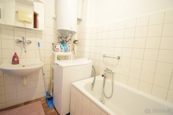 PRENÁJOM 4-IZBOVÉHO RODINNÉHO DOMU (95m2) S PEKNOU ZÁHRADOU - 9