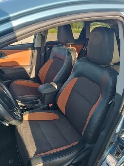 Toyota Auris Touring Sports 1.8 I VVT-i HybridSD Executive - 9
