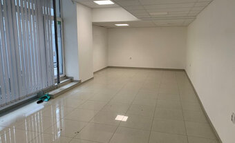 Kancelárske priestory v centre mesta 105 m2 + 58 m2 zasadač - 9