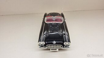 1:18 CHEVROLET CORVETTE 1958 - 9