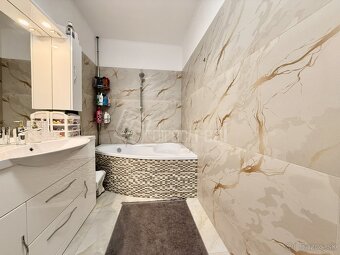 Nádherný moderne zrekonštruovaný 3 izbový byt v ní… - 9