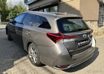 Toyota Auris 1.8-AUTOMAT-NAVI-KAMERA - 9