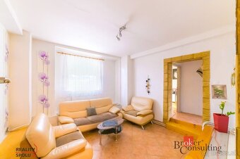 VÝRAZNE ZNÍŽENÁ CENA Rodinný dom na predaj - 9