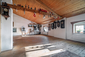Rodinný dom v centre Levoče, po rekonštrukcii - 9