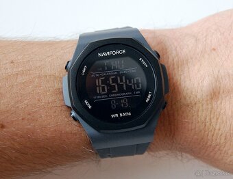 NAVIFORCE NF7117 Športové vodotesné hodinky - 9