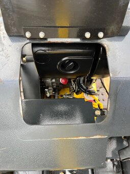 Reverzná vibračná doska Bomag BPR 35/60 D/E, 215mth - 9