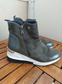 2x prechodna obuv pre damy , velk 38 - 9