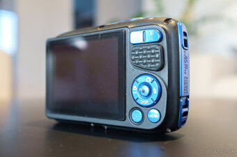 Canon PowerShot D30 - 9