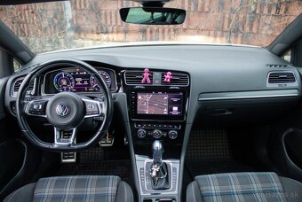 Volkswagen Golf GTE 1.4TSI Hybrid - 9