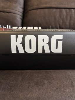 Predám KORG Pa700 - 9