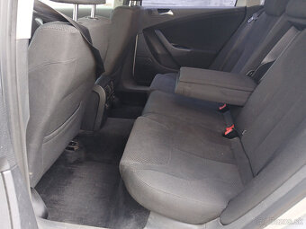 Volkswagen Passat kombi B6 2,0 Tdi - 9