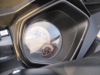 Yamaha x Max 125cm r.v 2017 - 9