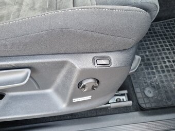 VW TOURAN, 2020 AUTOMAT - 9