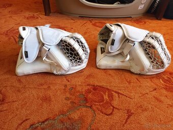 Brankárska lapačka Bauer Vapor Hyperlite (1. rada), 2 kusy - 9