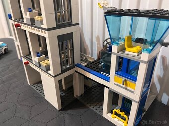 Lego city 60047 - 9