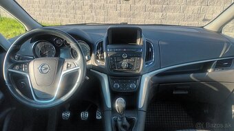 Opel Zafira Tourer - 9
