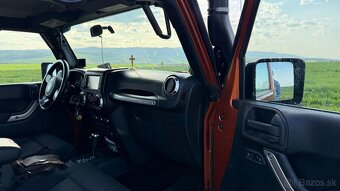 Jeep Wrangler 2.8 CRD Rubicon A/T - 9