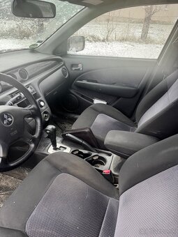 Mitsubishi Outlander 2.4 Benzín 4x4 114KW A/T4 - 9