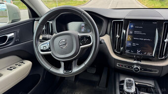 Volvo XC60 B4 Momentum AWD A/T - 9