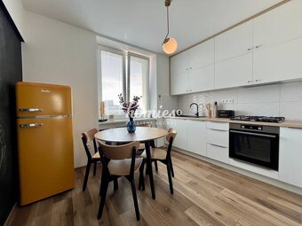 PRENÁJOM 2 izbový luxusný byt v centre mesta Nitra, parkovan - 9