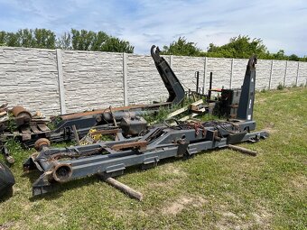 Nadstavba Hakovy nosič s miestom na HR - 9