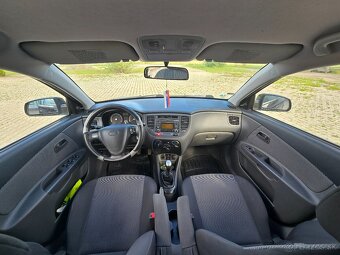 Kia Rio 1.4 LX - 9