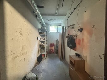 NA PREDAJ 3 IZBOVÝ BYT - KOMENSKÉHO, SMOLENICE - 9