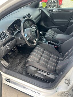 Volkswagen Golf VI GTI 2.0TSI - 9