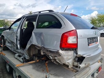 ROZPREDAM SKODA OCTAVIA 2 EU VERZIA na diely xenony - 9
