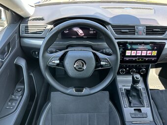 Škoda Superb Combi 2.0 TDi M6, r.v.: 2021 - 9