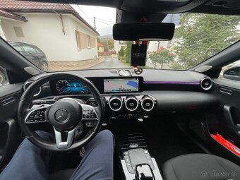 Mercedes Benz CLA 200D - 9