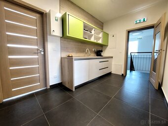 Moderné výrobno-skladové priestory s kancelárskym zázem - 9