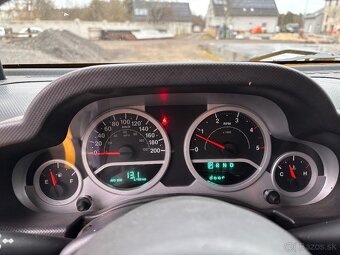 Predám Jeep Wrangler Rubicon 2,8crd rv.2008 - 9
