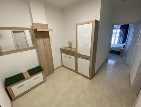 Krásny zariadený klimatizovaný 2 izbový byt 65 m2, 1/1 650 € - 9