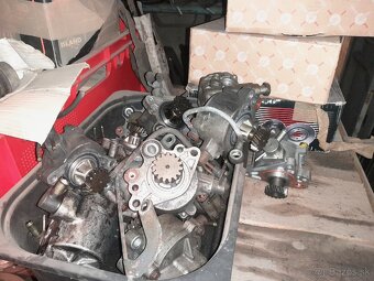 Mitsubishi Pajero III 3.2 DID - motor - 9
