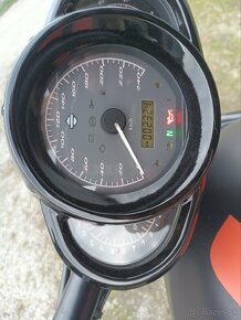 Harley Davidson - 9