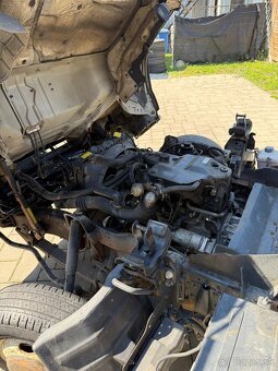 Trojstranný vyklapač Isuzu REZERVOVANÉ - 9