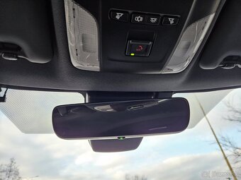 Toyota corolla 1,8 hybrid TS kombi GR vymena - 9